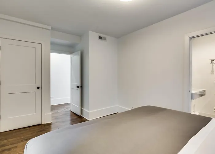 Old Town At It's Finest! Pet Friendly & Recently Renovated Top-floor Has Everything Need For A Perfect Windy Getaway Appartamento Chicago
